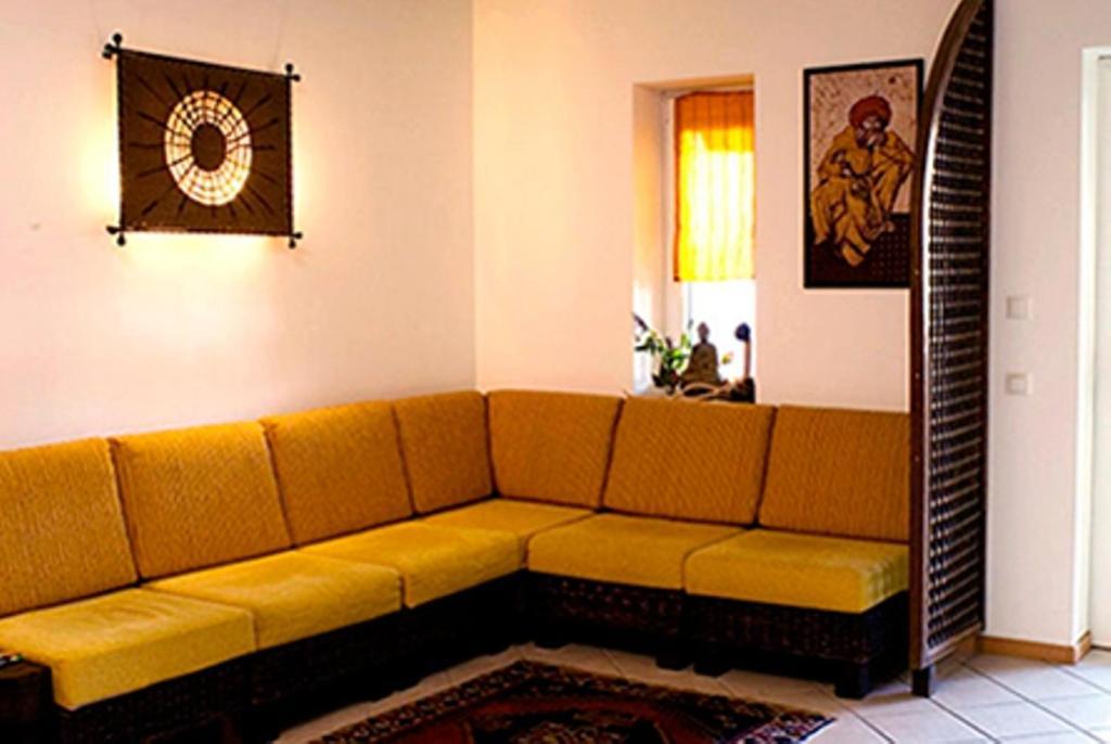 Bed and Breakfast Garni Cremona Брессаноне Екстер'єр фото